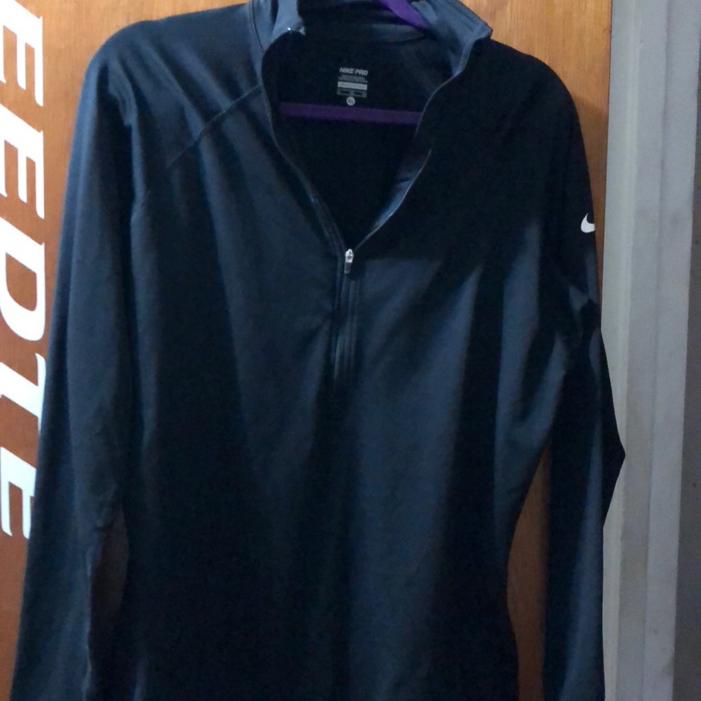 Nike Pro (Dri- Fit) Sweater